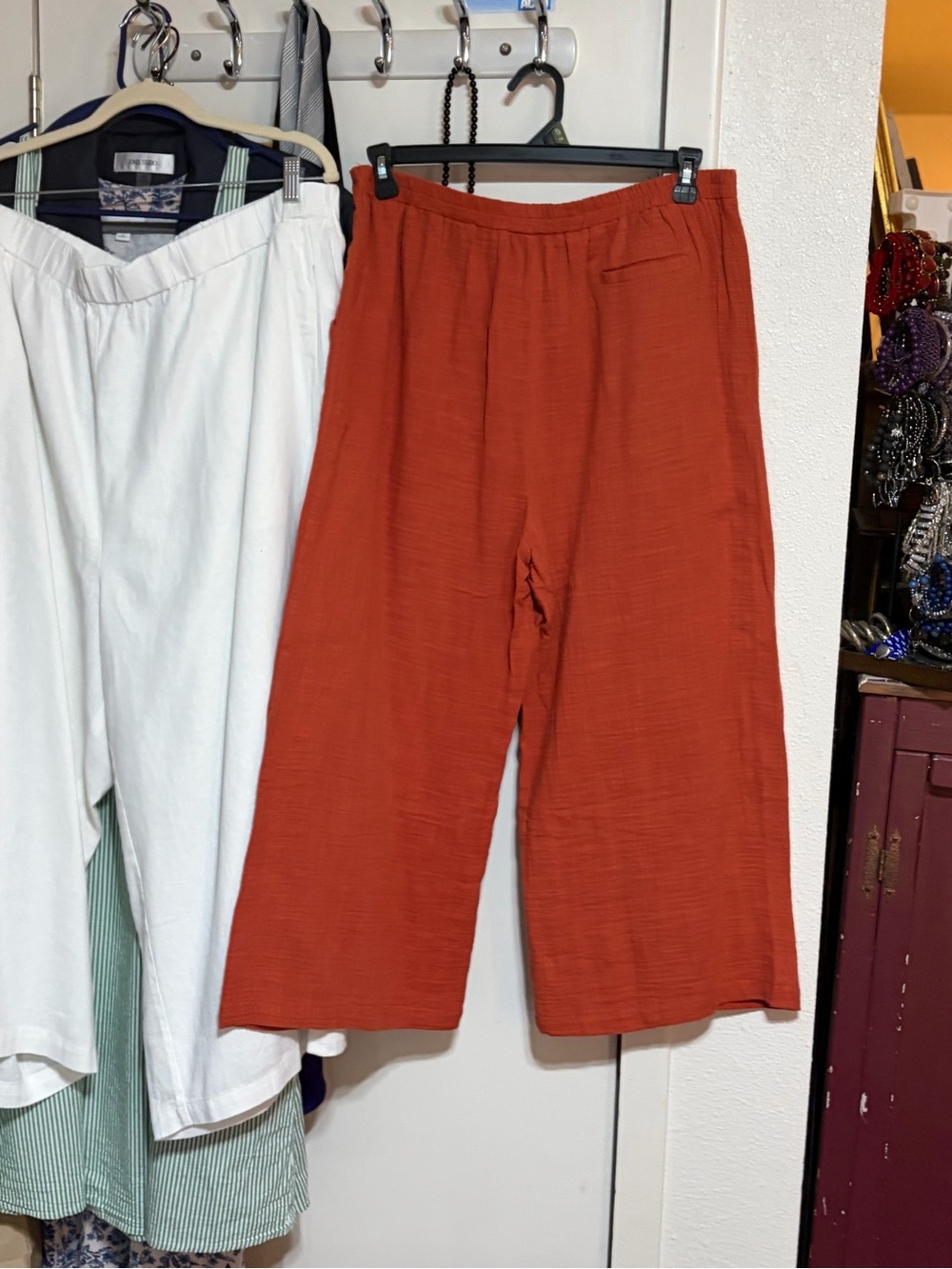Maya Rust Button-Front Cropped Wide-Leg Pants - Picture 3 of 9